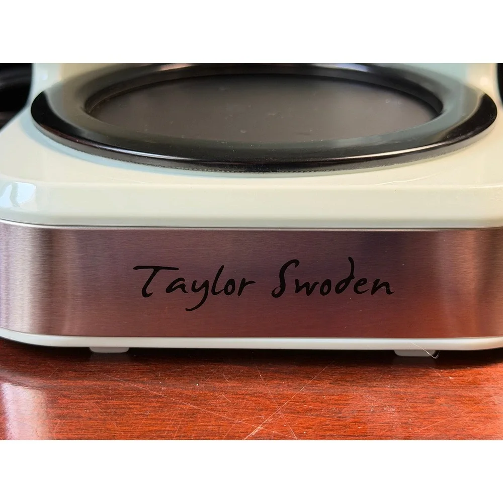 Taylor Swoden Lydia: 12 Cup Programmable Coffee Maker, Mint Green NEW, WORKS